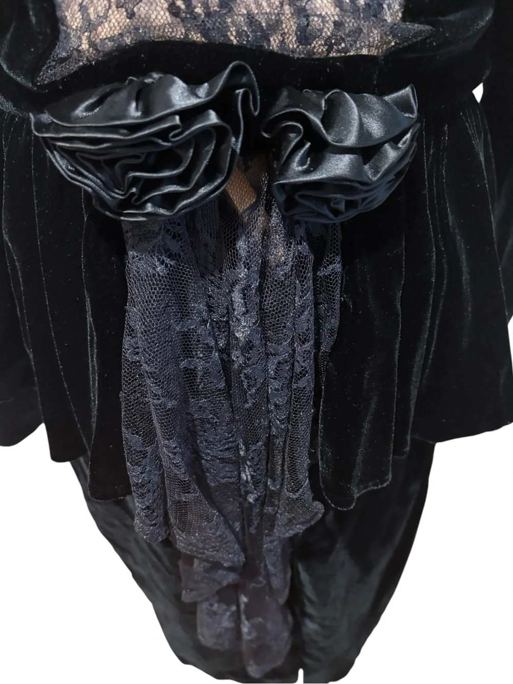 80s 2PC GOTH BLACK VELVET FITTED PEPLUM JACKET W LACE BACK INSERT & PENCIL SKIRT